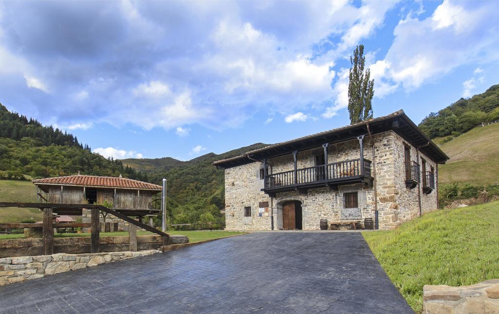 Casona de El Castañíu Hotel Serrapio Exterior foto